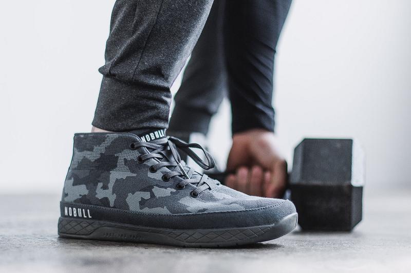 Camo Nobull Dark Camo Canvas Mid Men's Trainers | CA V1275R